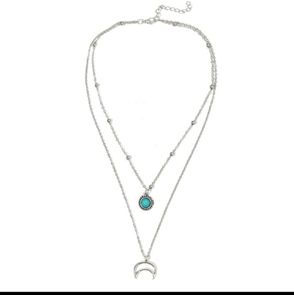 LAST ONE ‼️ Double layer Crescent moon necklace - Picture 2 of 3